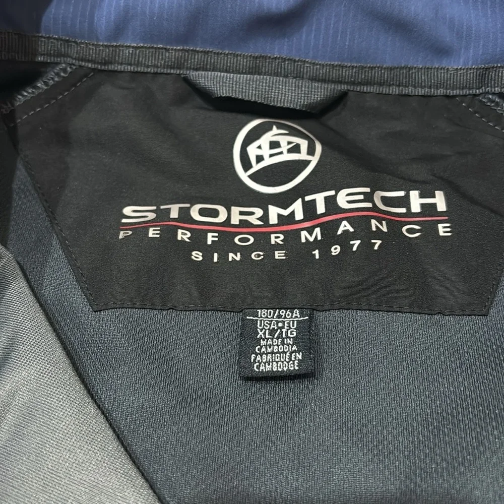 Men’s Stormtech Performance Jacket Size XL